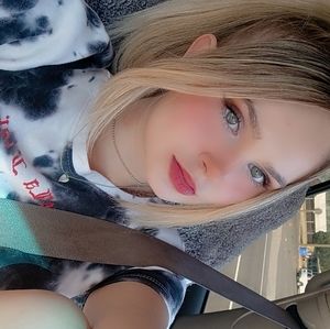 Meet your Posher, Hope